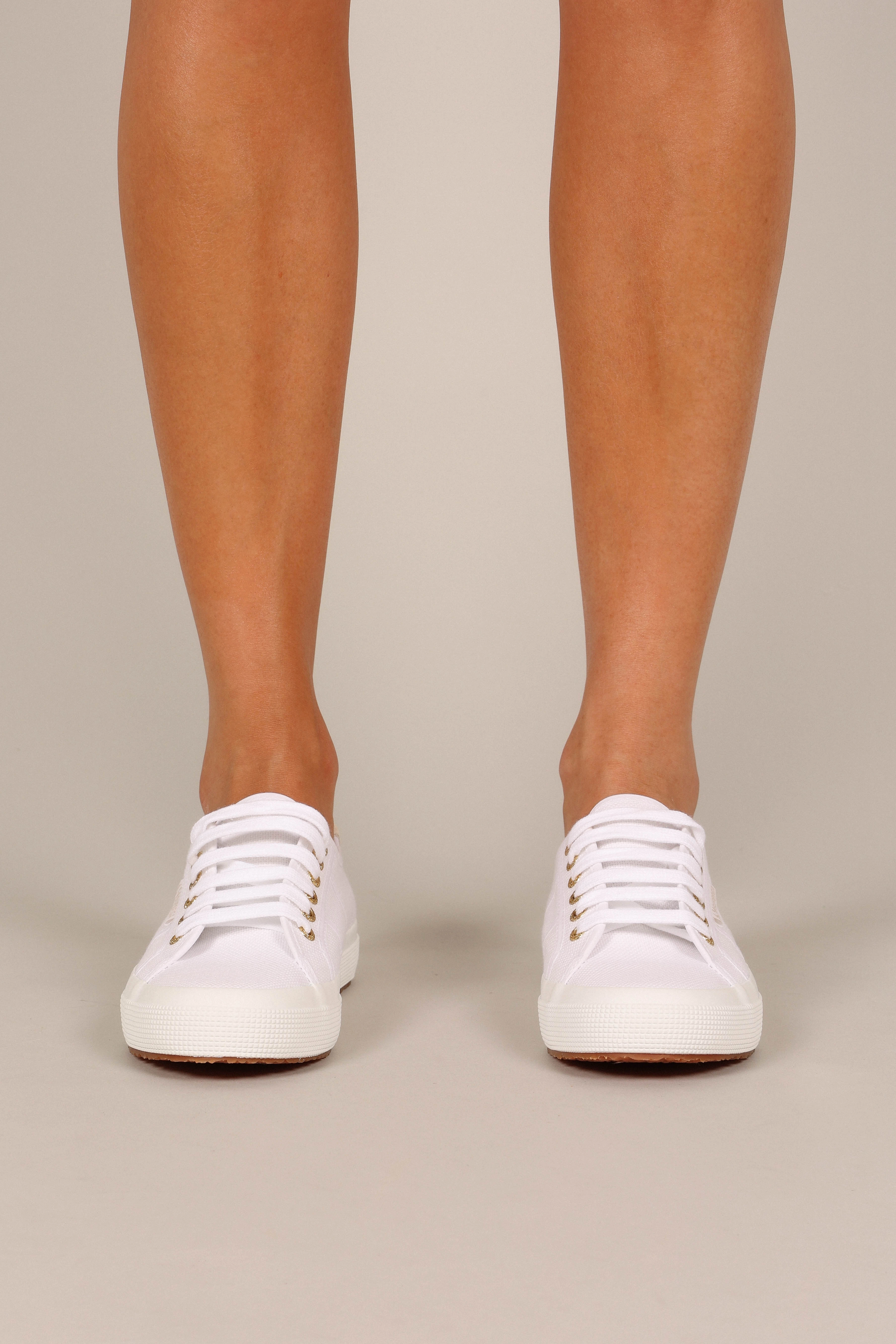 2750 Suede Heel Tab - White Beige