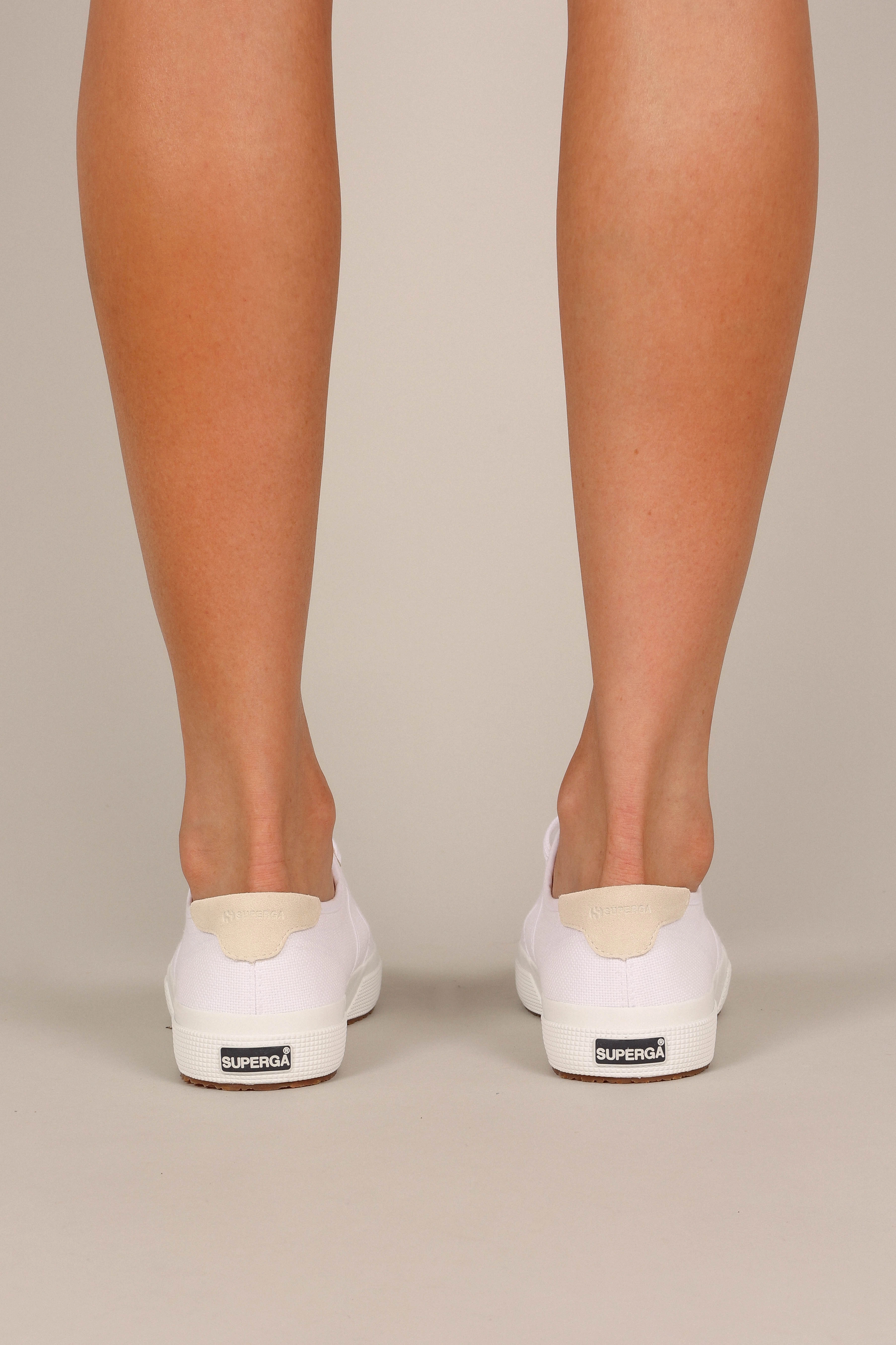 2750 Suede Heel Tab - White Beige