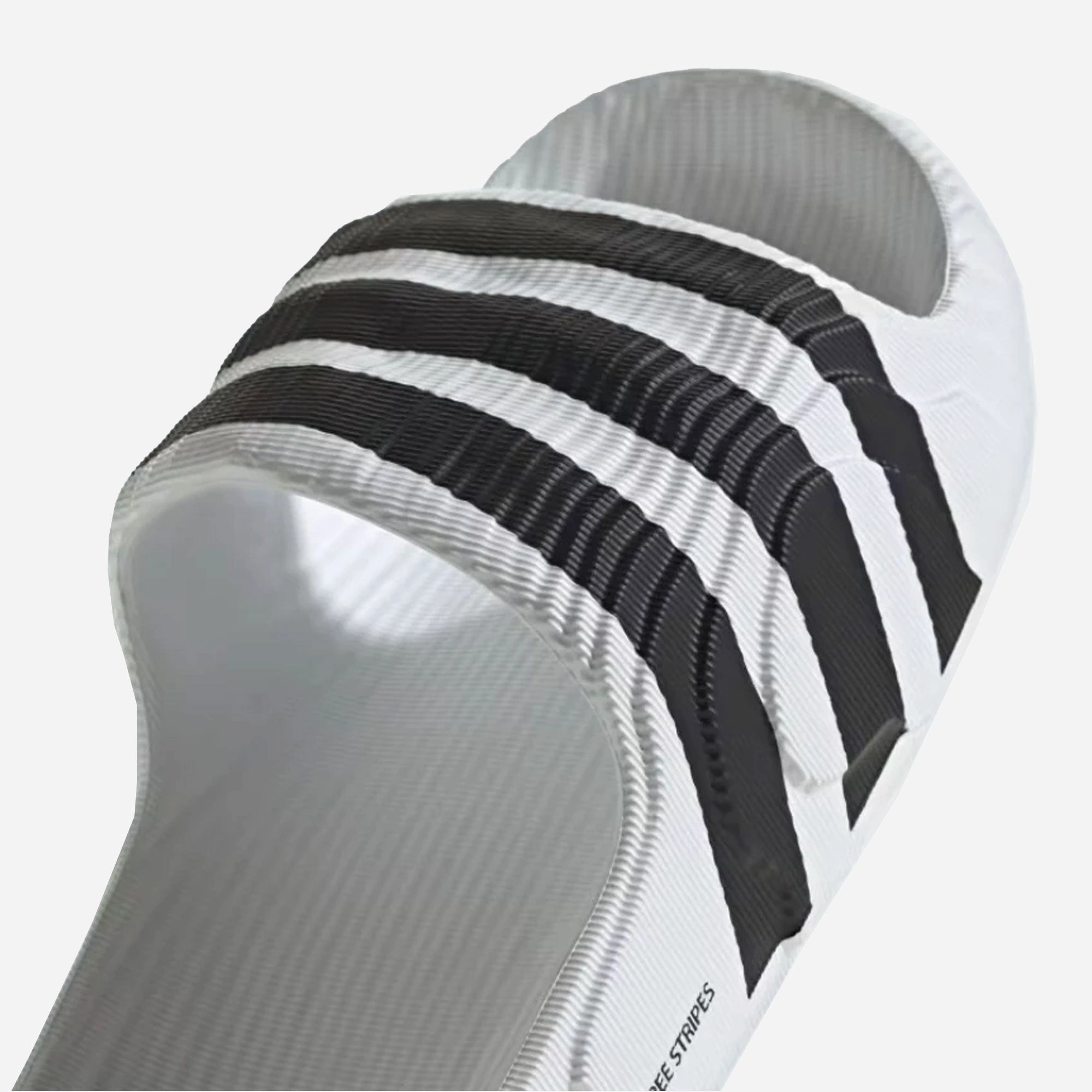 ADIDAS ORIGINALS | ADILETTE 22 SLIDES { WHITE/BLACK