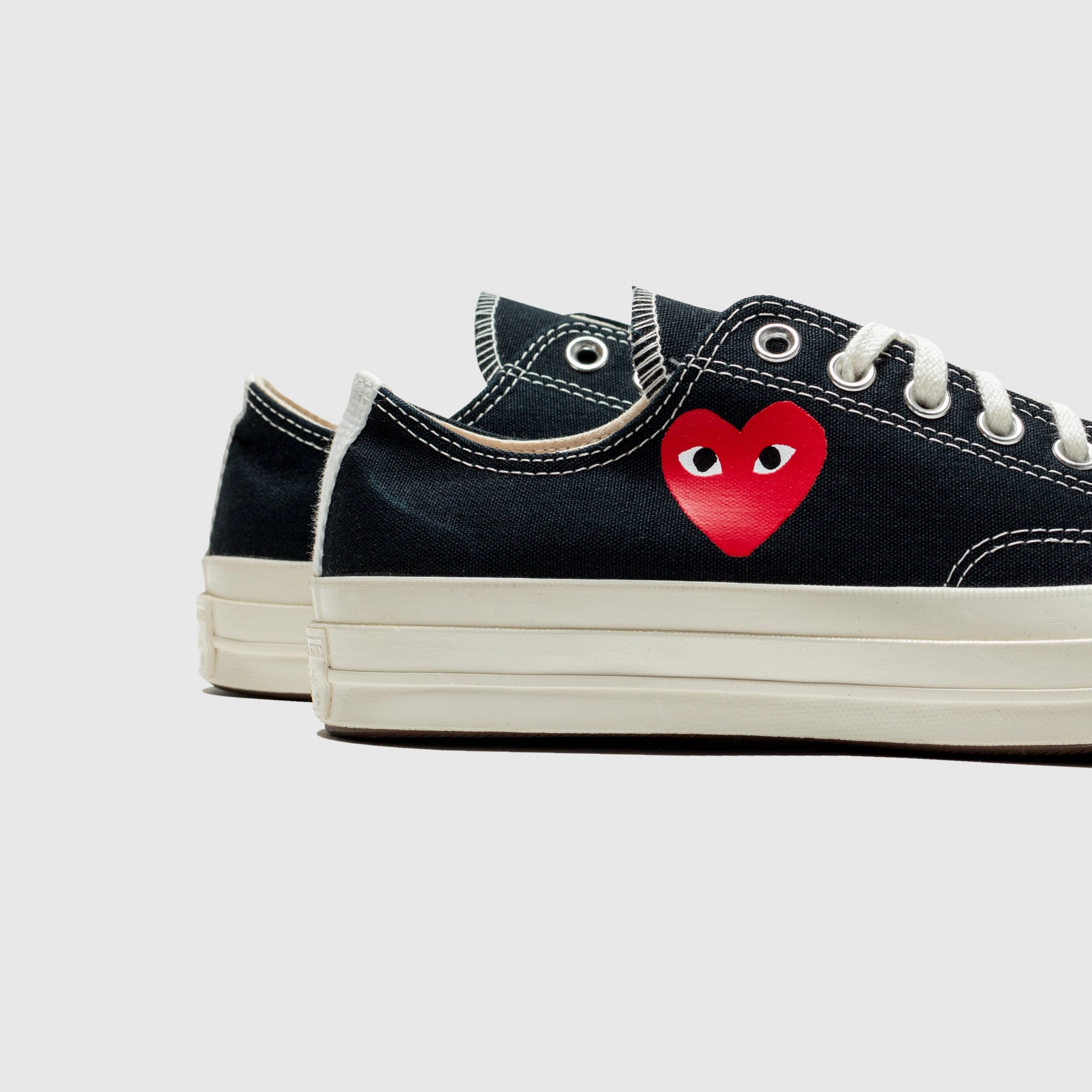 CHUCK TAYLOR ALL-STAR '70 LOW BLACK SINGLE HEART