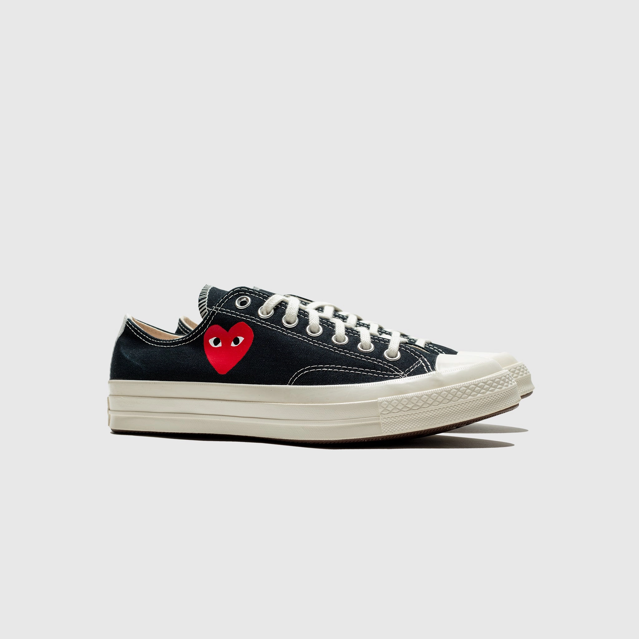 CHUCK TAYLOR ALL-STAR '70 LOW BLACK SINGLE HEART