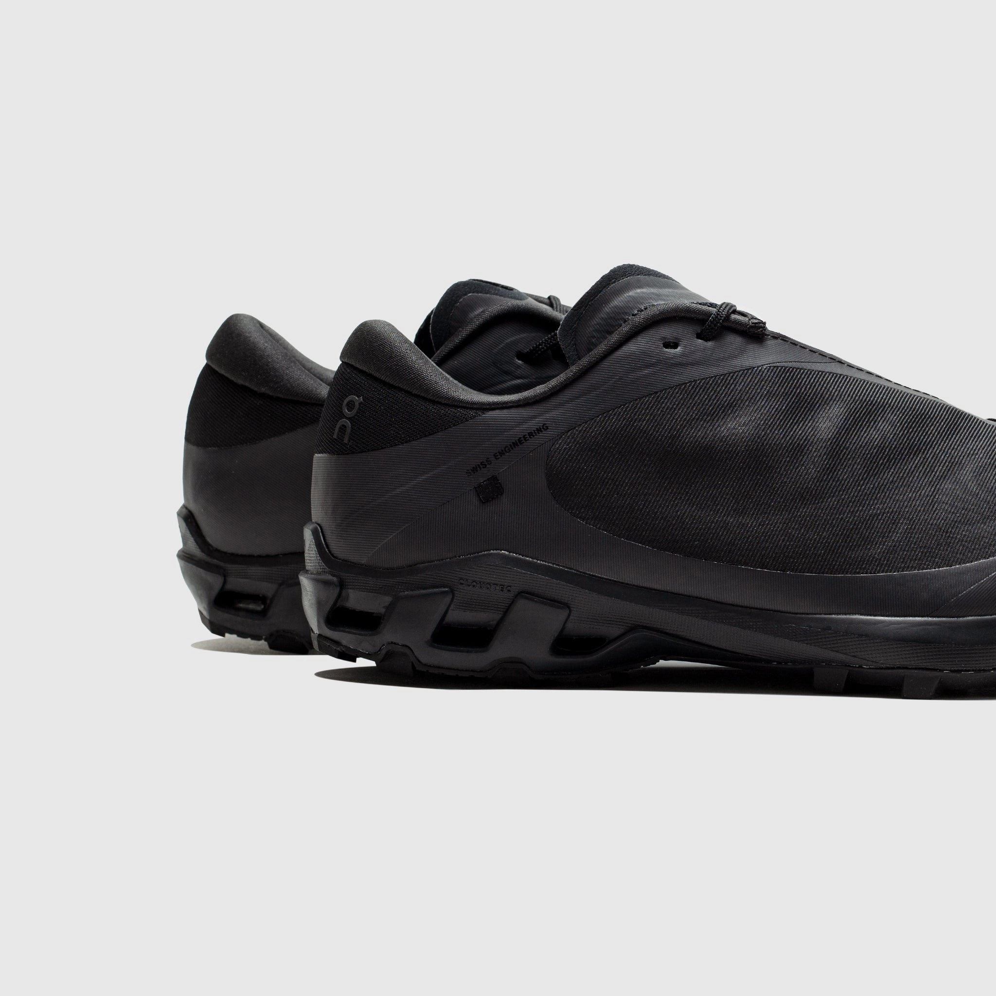 CLOUDVENTURE PEAK PAF ALL BLACK