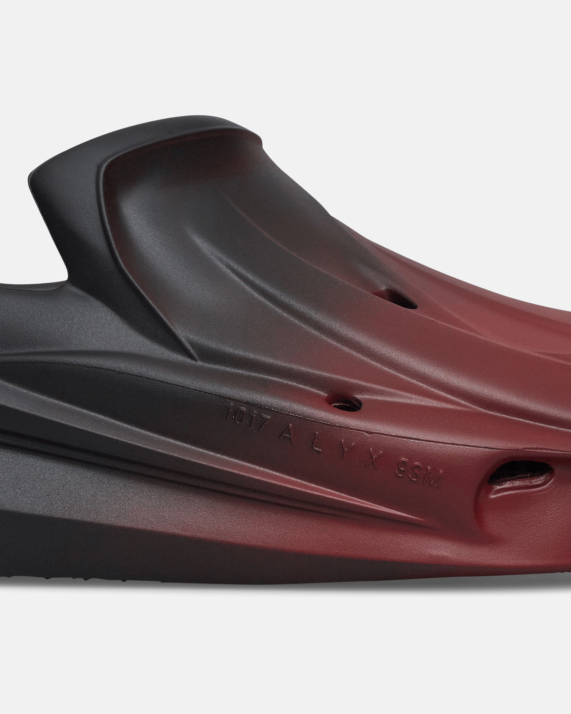 Exclusive Mono Slip On Red