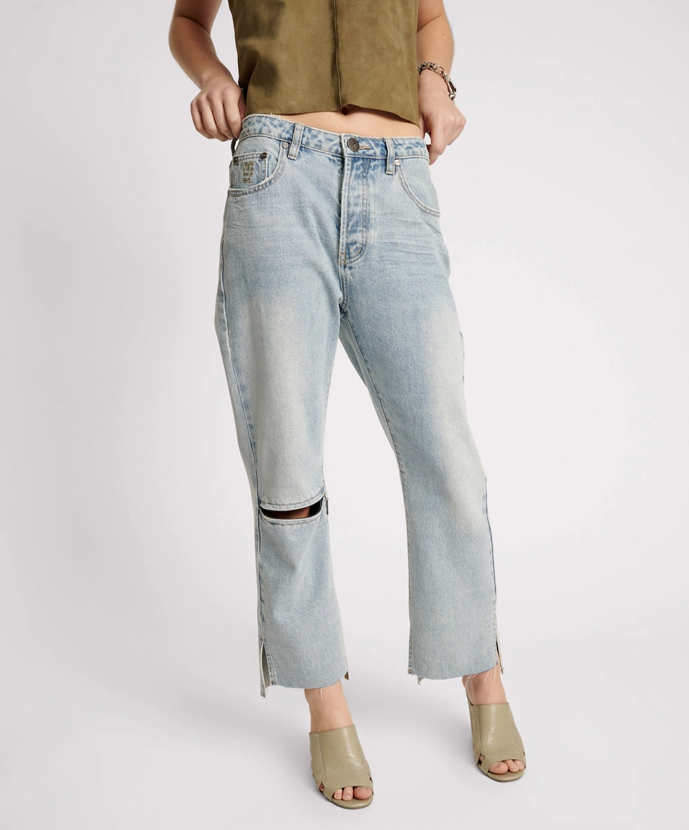 One Teaspoon Fleetwood Zipped Hooligans Mid Waist Relaxed Cropped Jean