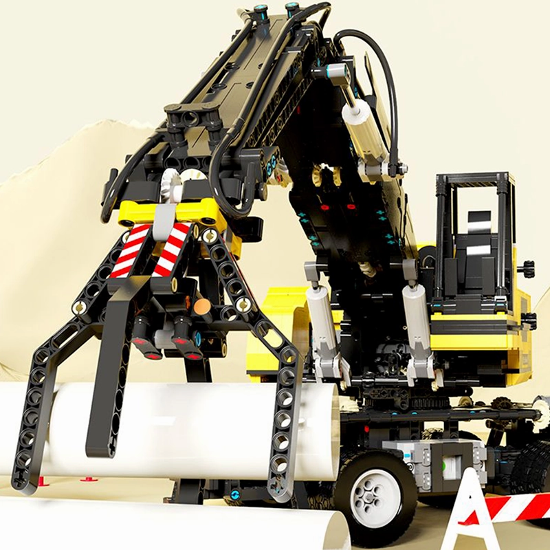 Remote Controlled Grabber 2067pcs