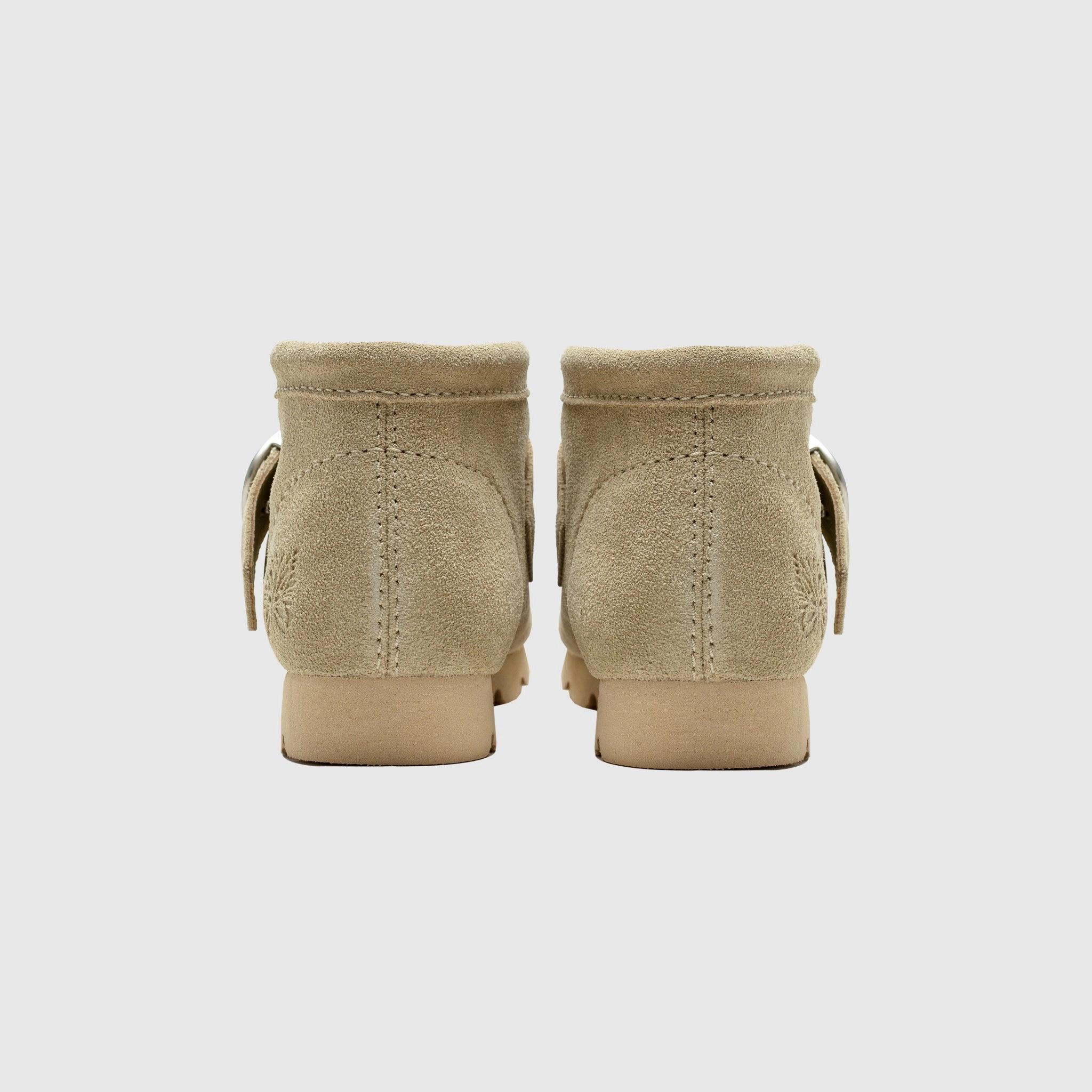 WALLABEE STRAP BOOT X NEEDLES