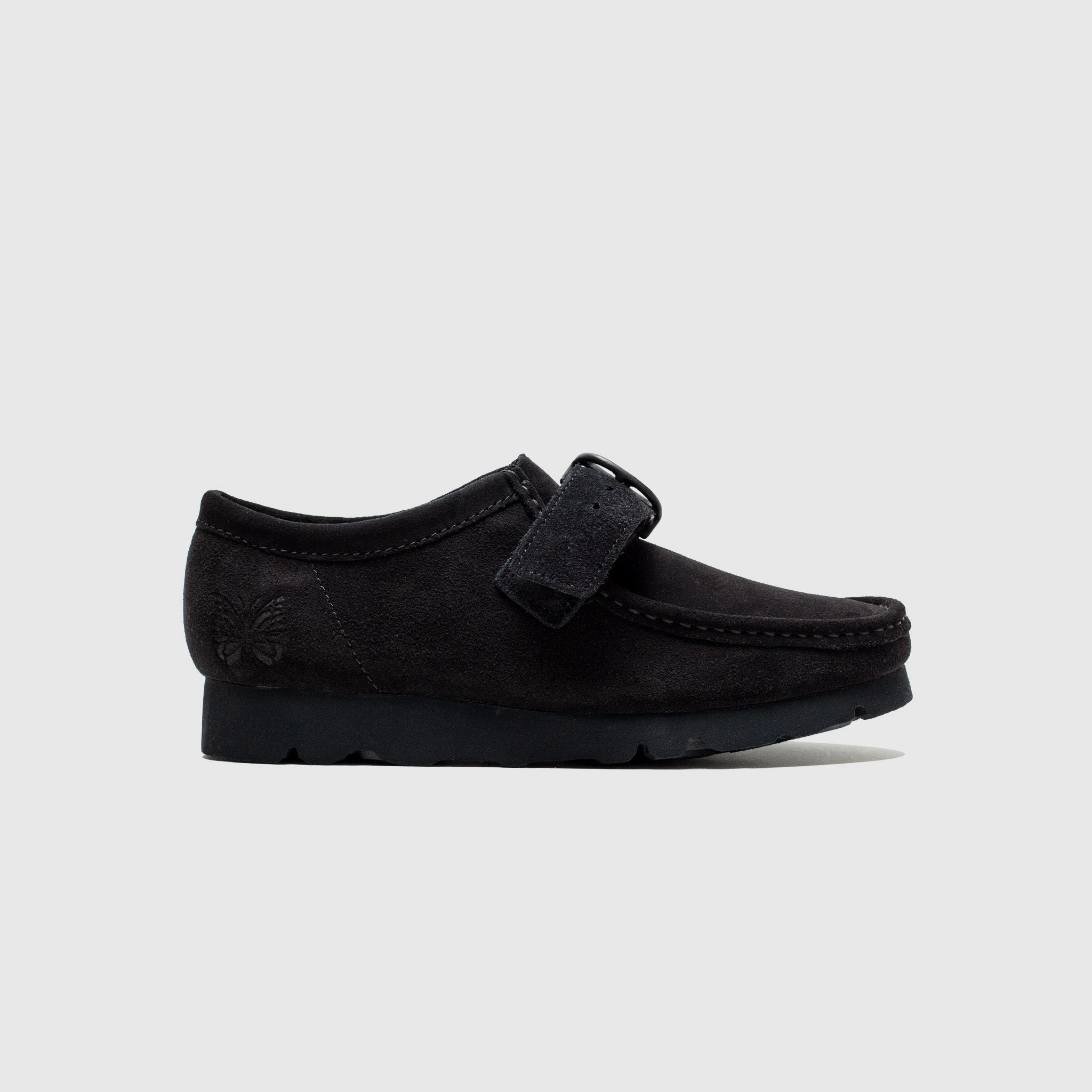 WALLABEE STRAP LOW X NEEDLES